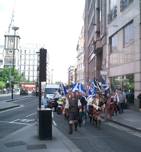At Aldgate on the march